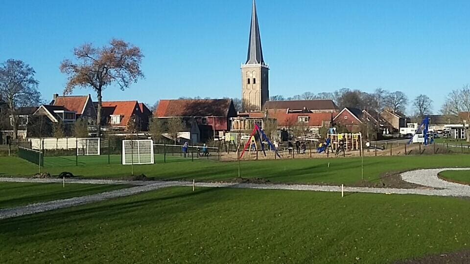 Inrichting tijdelijk speelpark Dorpspark