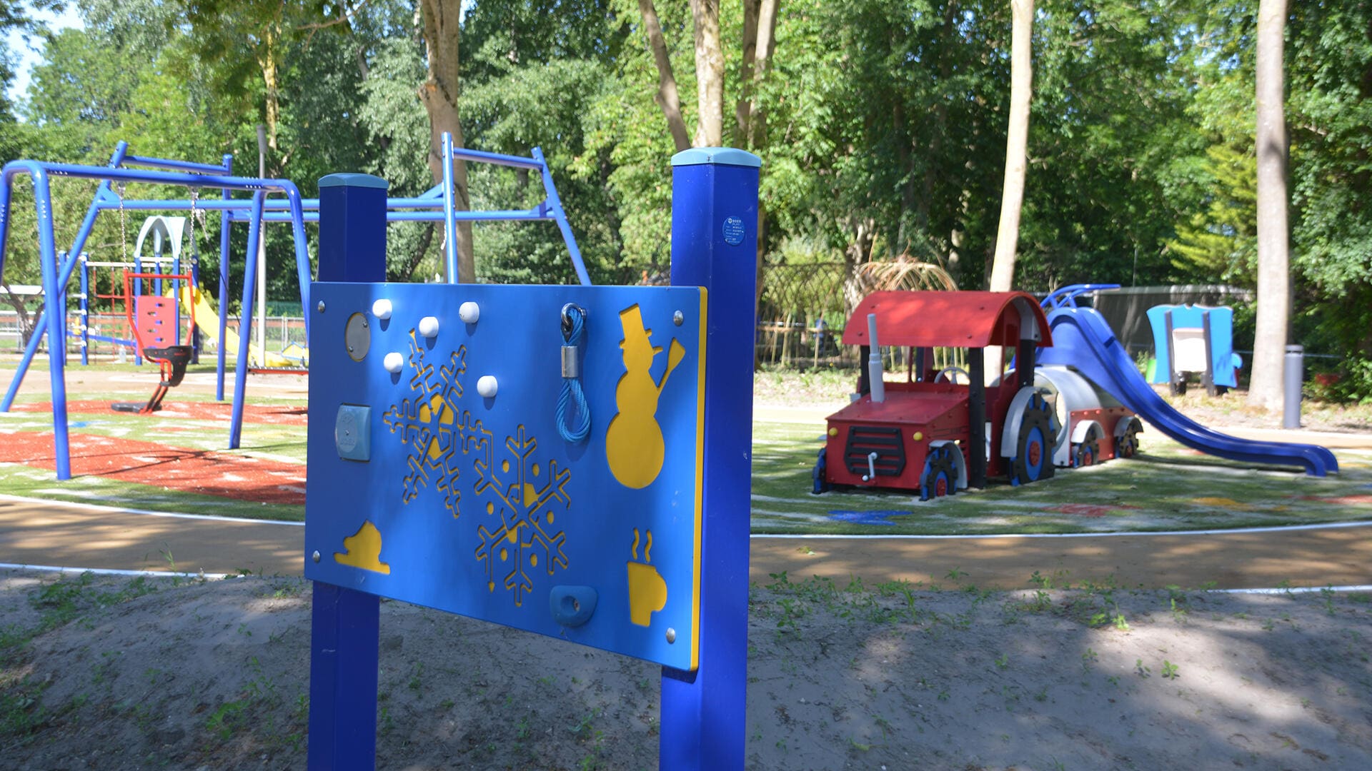 Barrierefreie neue Außenraumpflegeeinrichtung