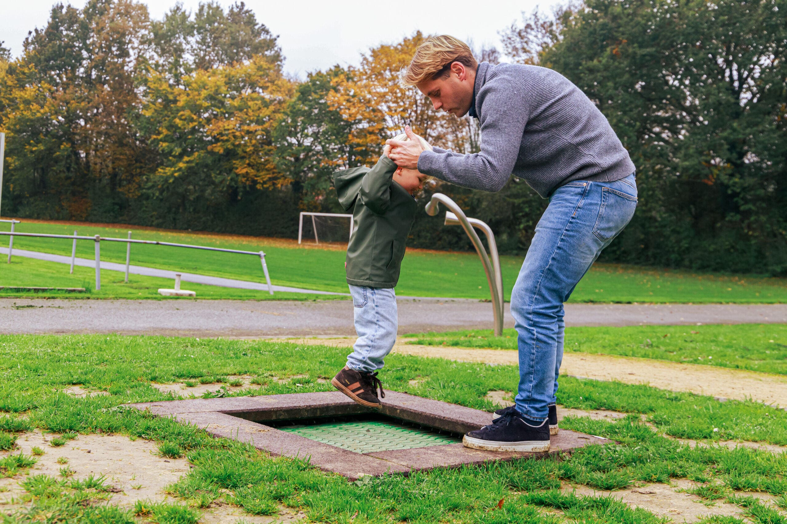 Inklusiver Spielplatz in Rollegem, Belgien