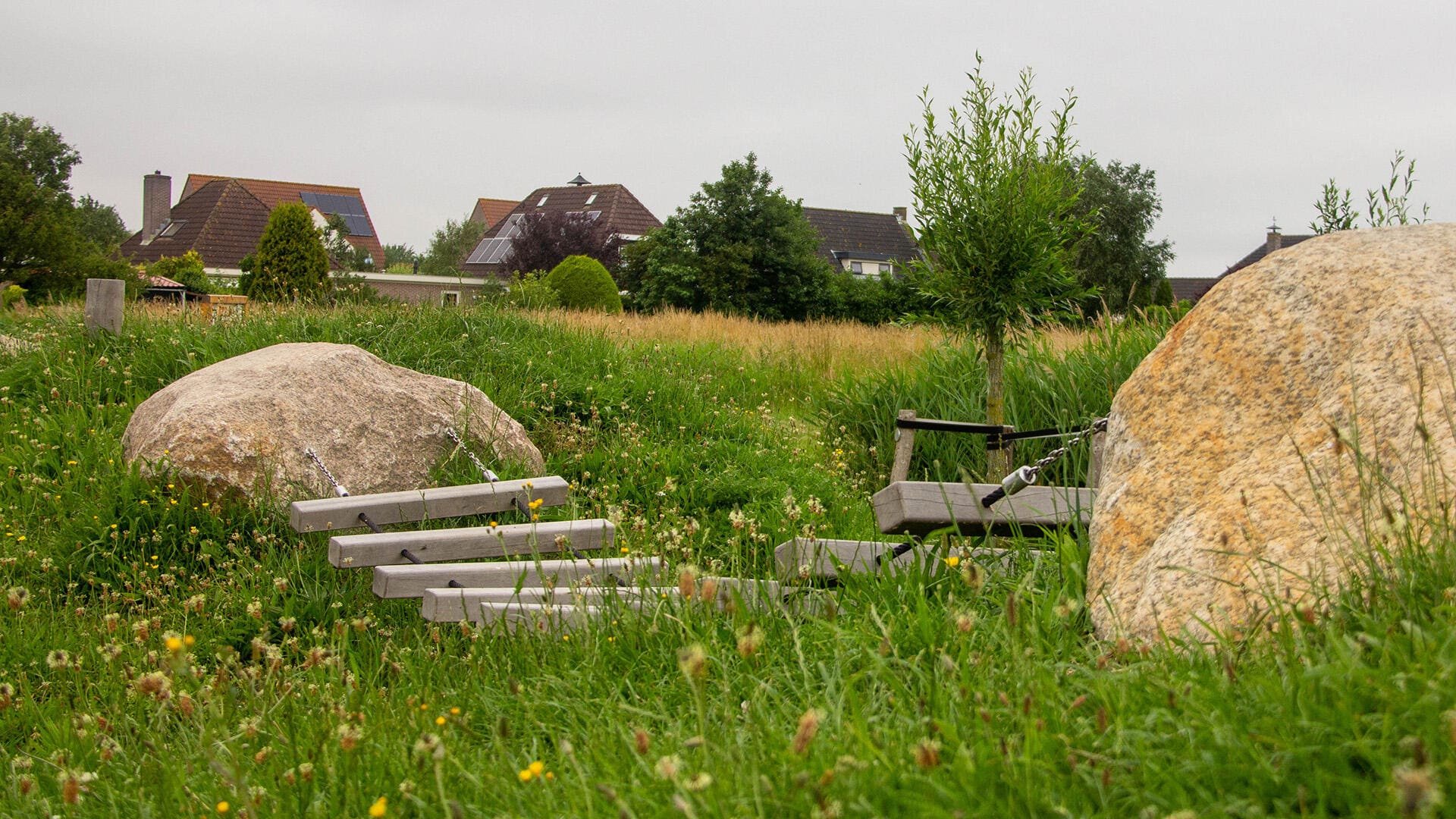 Natuurlijk en avontuurlijk spelen op speeleiland