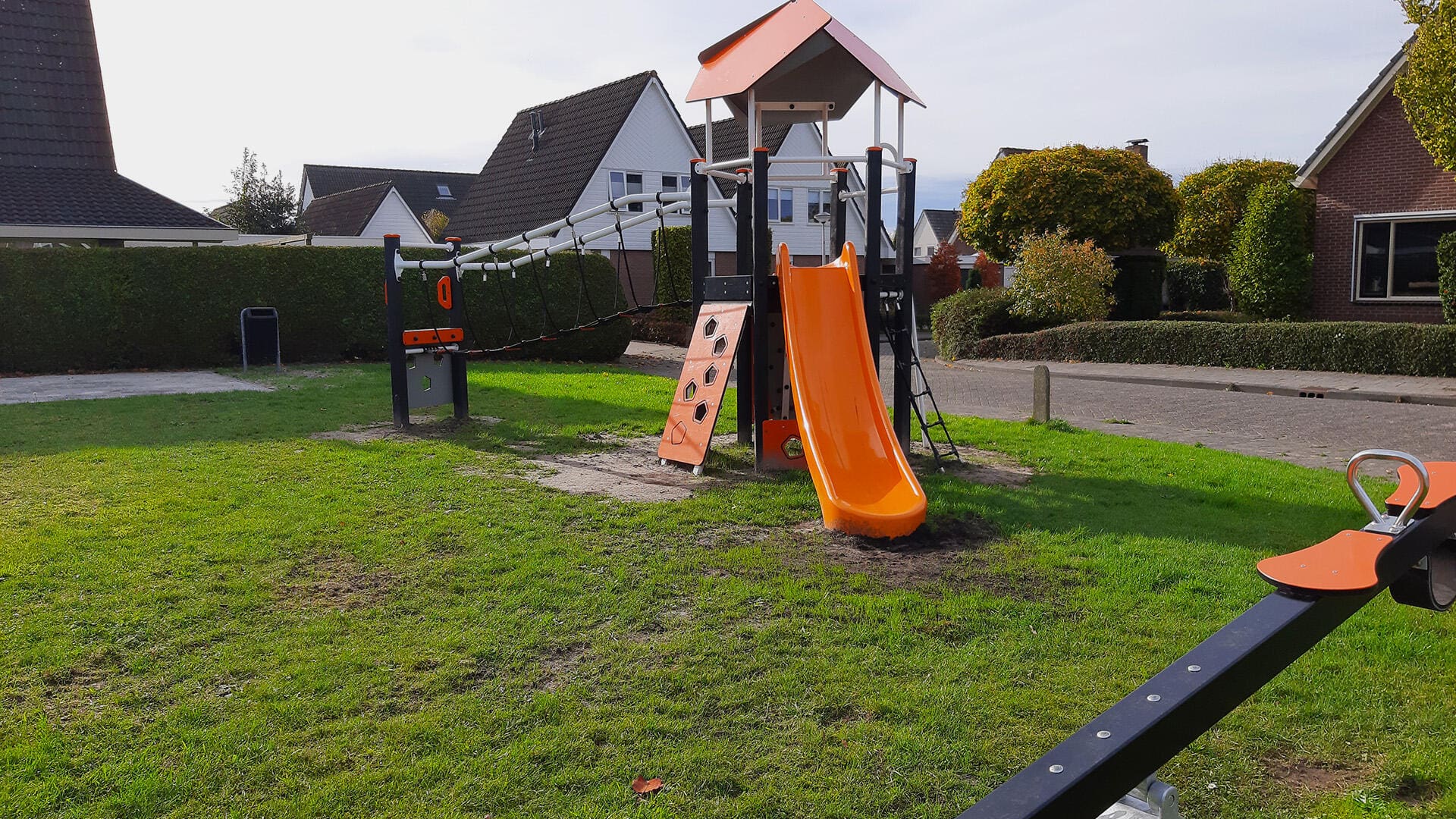 Erneuerter zentraler Spielplatz im Quartier