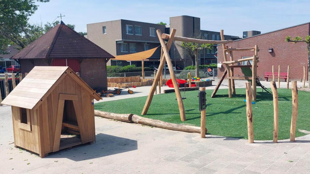 schoolplein groep 2 en 3