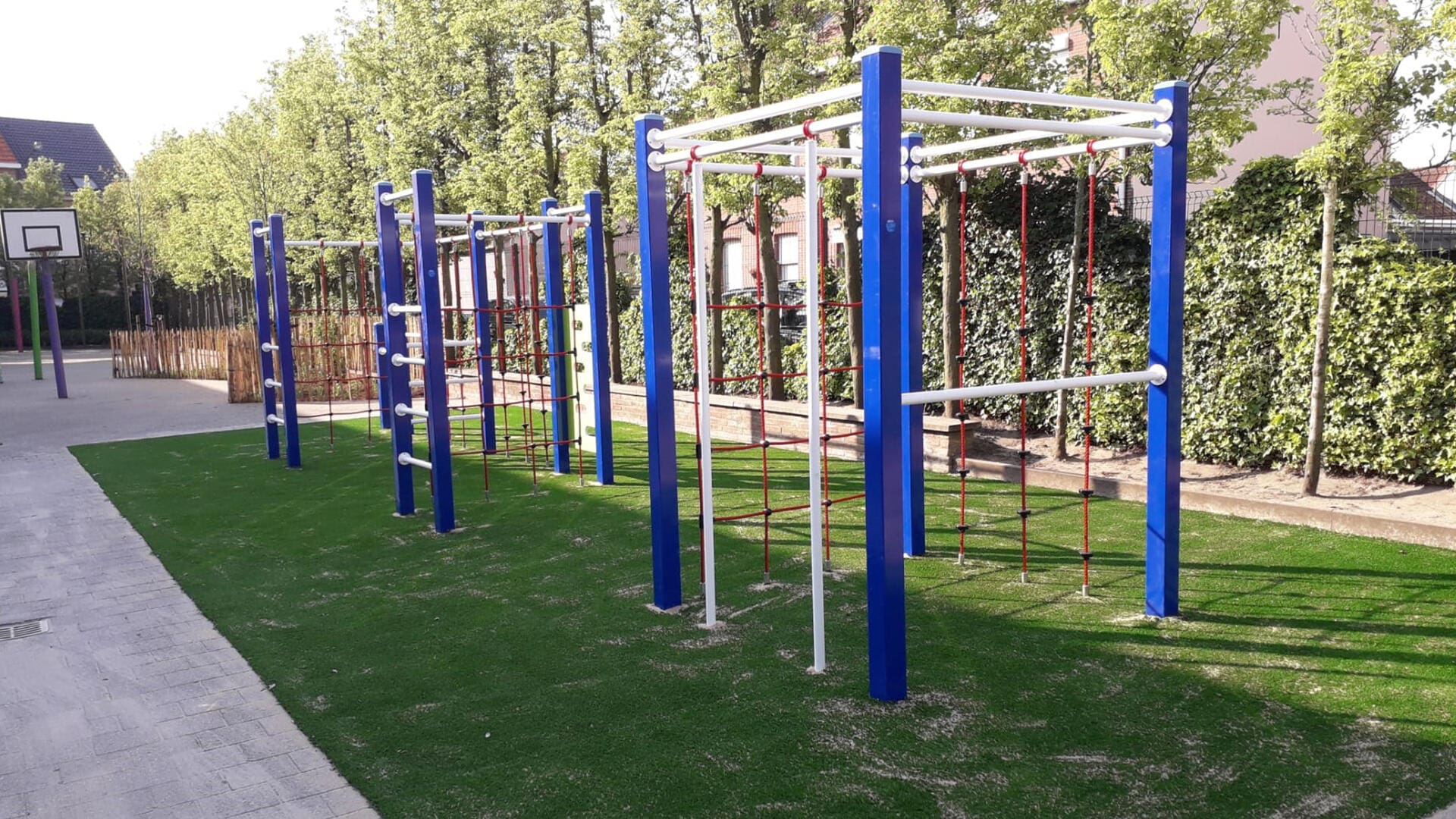Klimklauterparcours op schoolplein (BE)