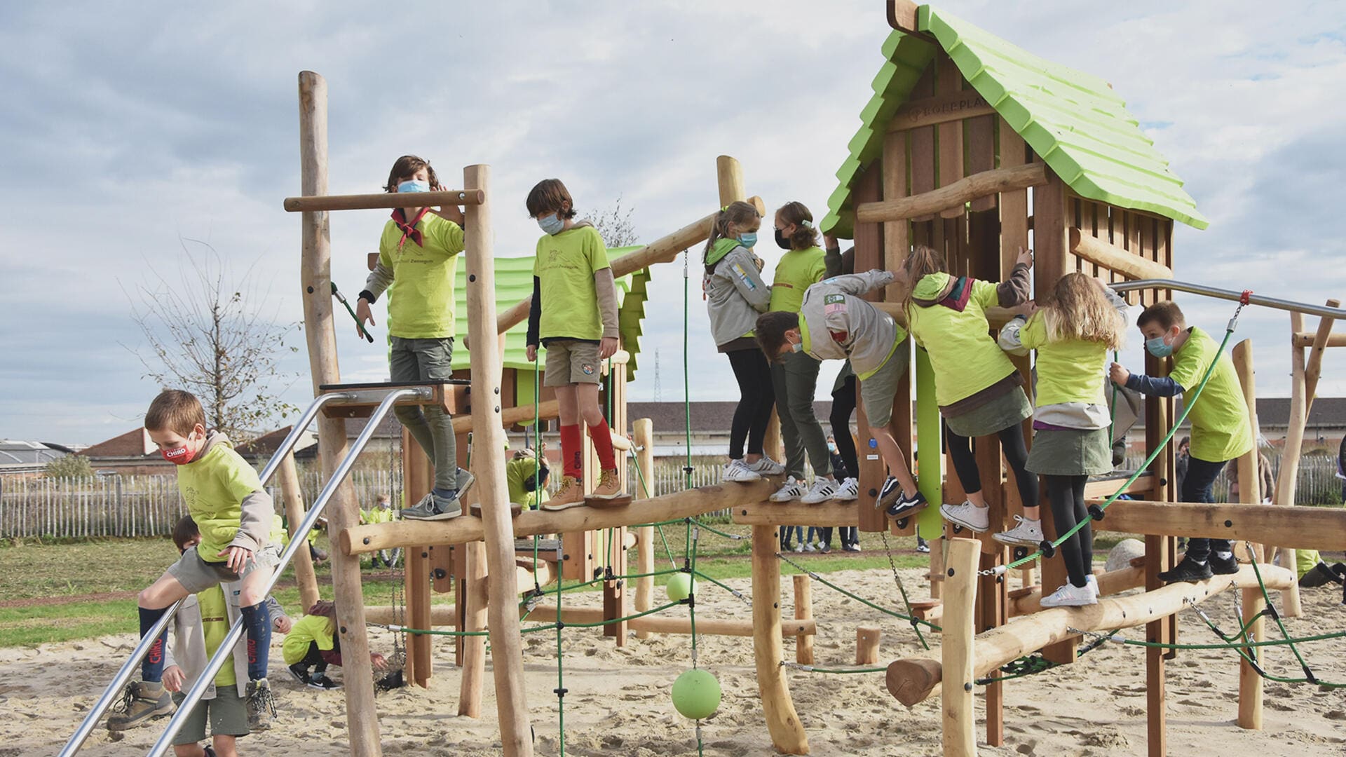 Brand new playground Leanderhof