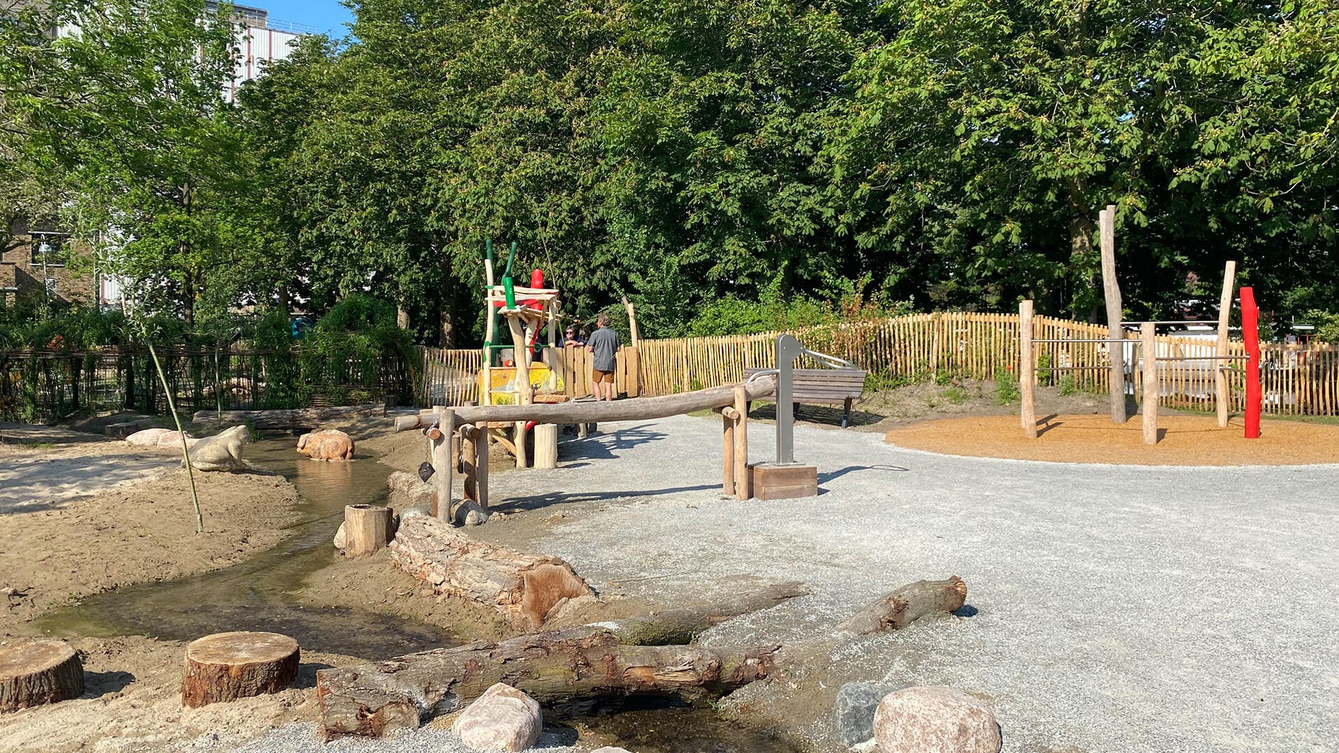 Avontuur voor iedereen in natuurspeeltuin De Doorbraak
