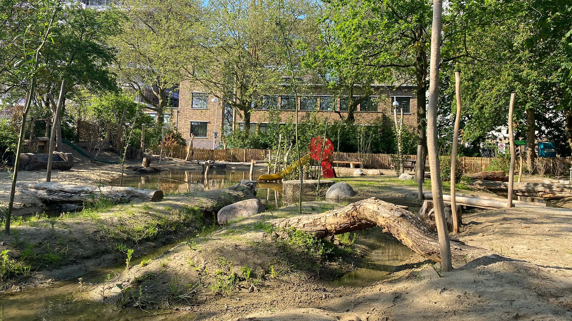 Avontuur voor iedereen in natuurspeeltuin De Doorbraak