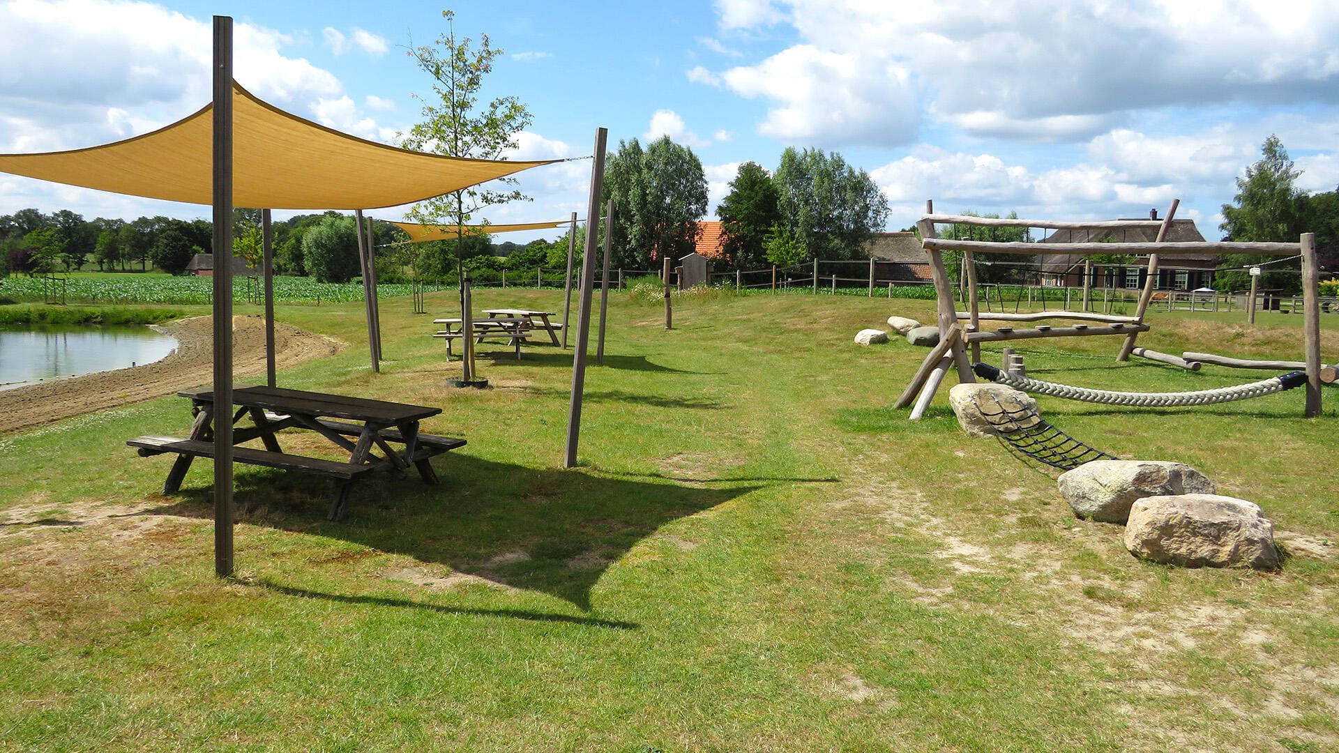 Refurbishment of a camping in various phases