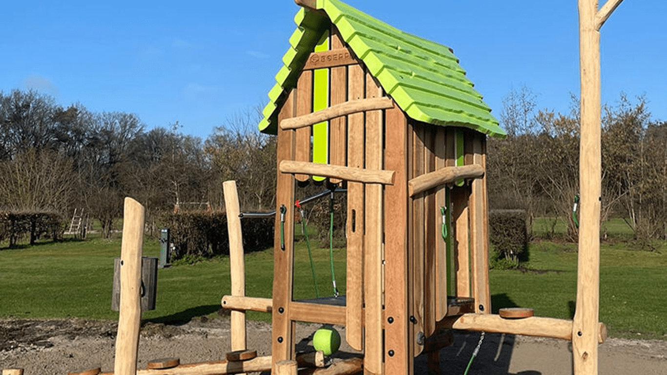 Refurbishment of a camping in various phases