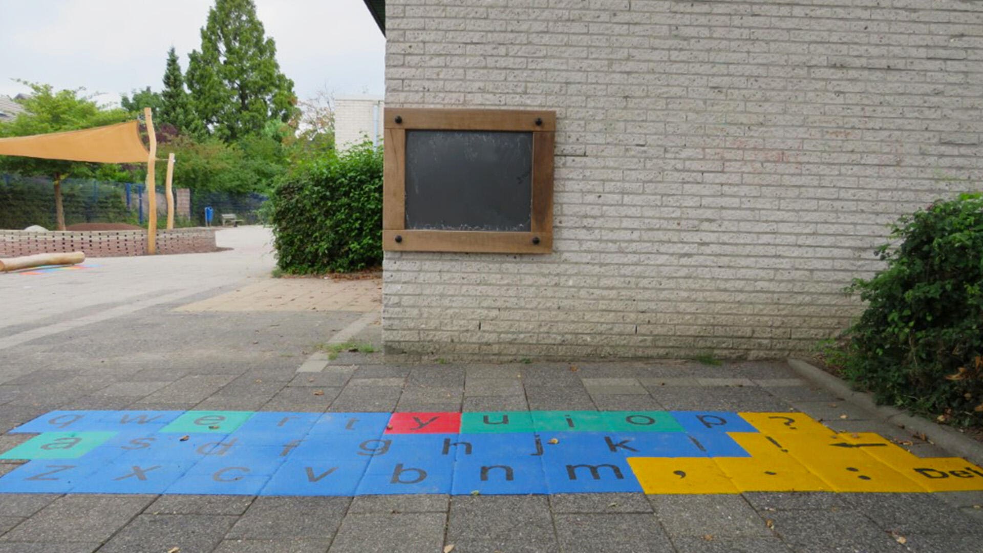 Vernieuwd schoolplein met bewegend leren