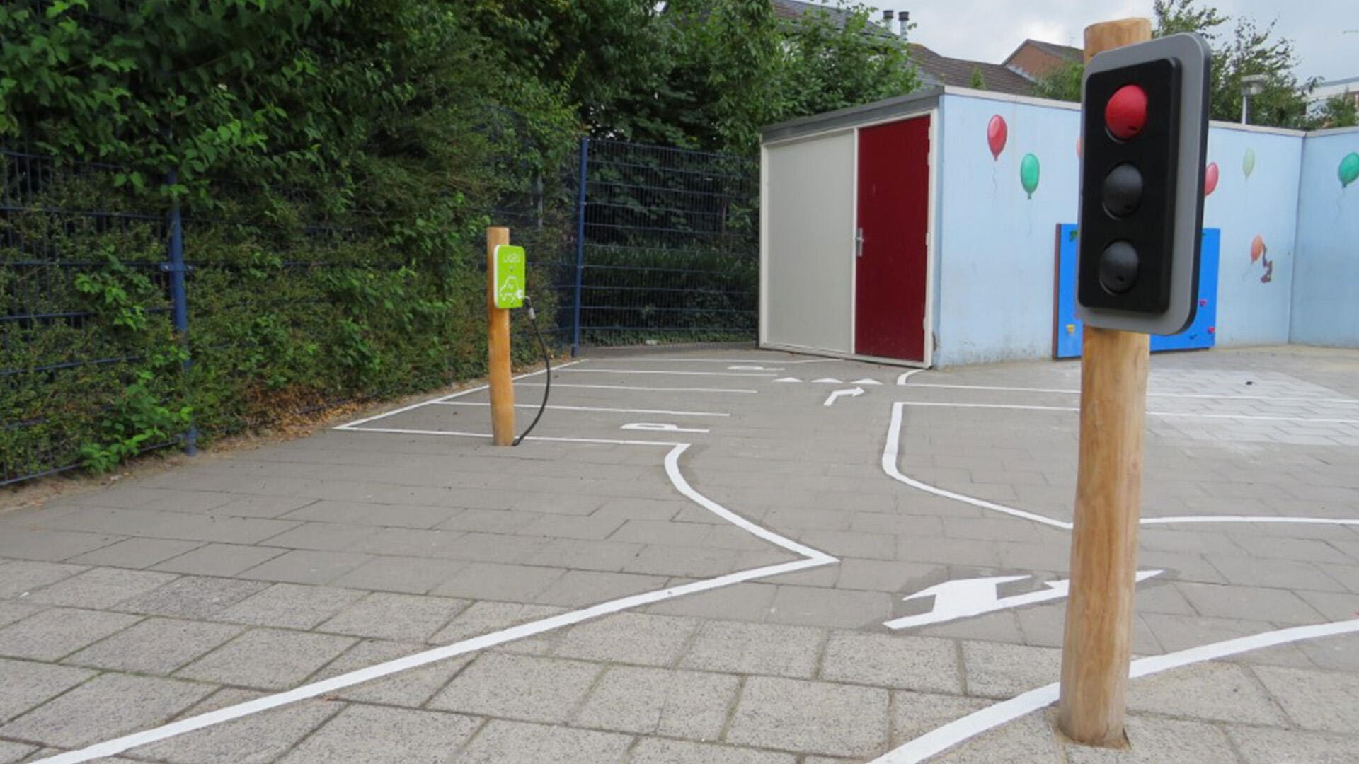 Vernieuwd schoolplein met bewegend leren