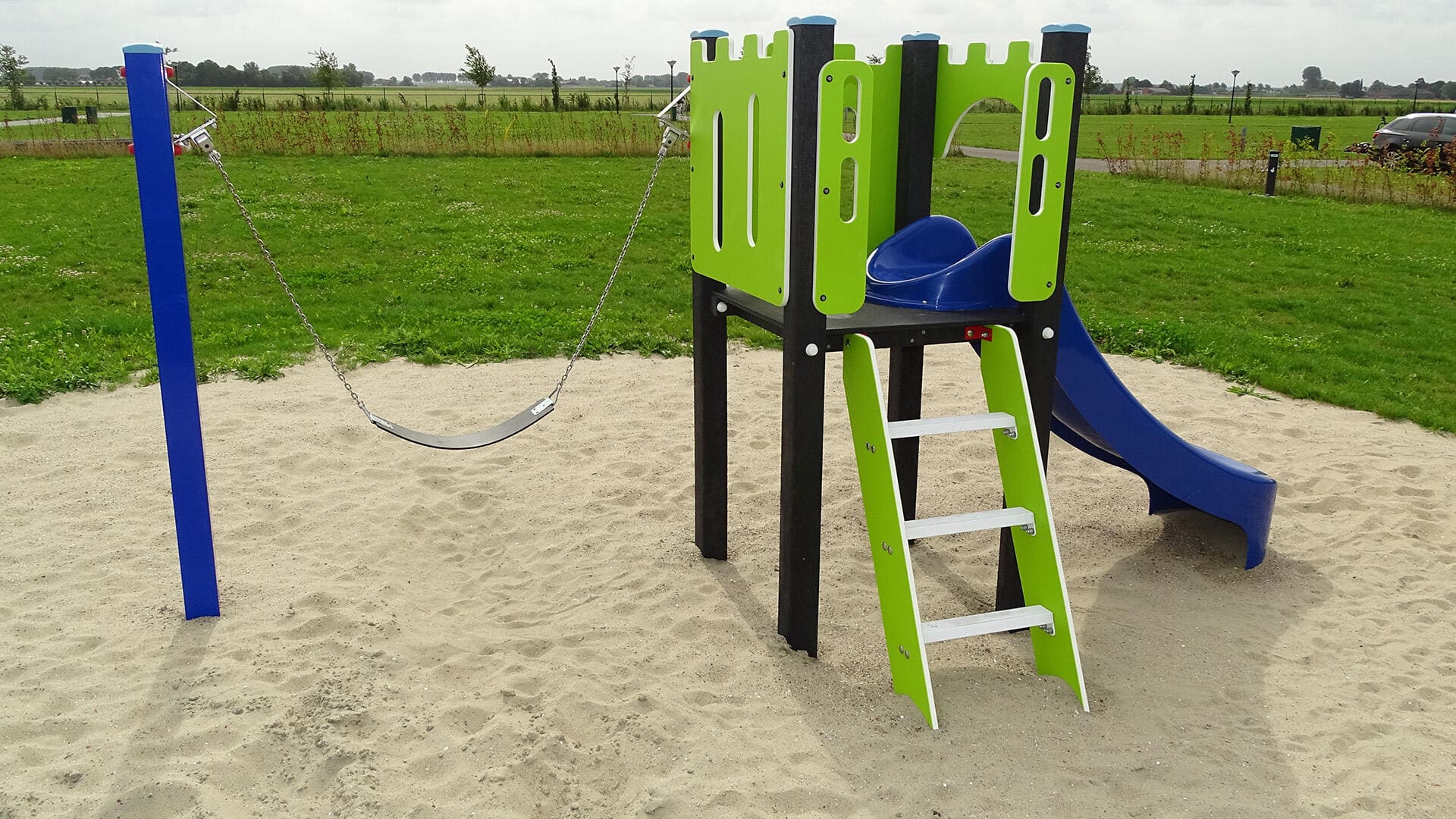 Natürliches und abenteuerliches Spielen in einem Freizeitzentrum