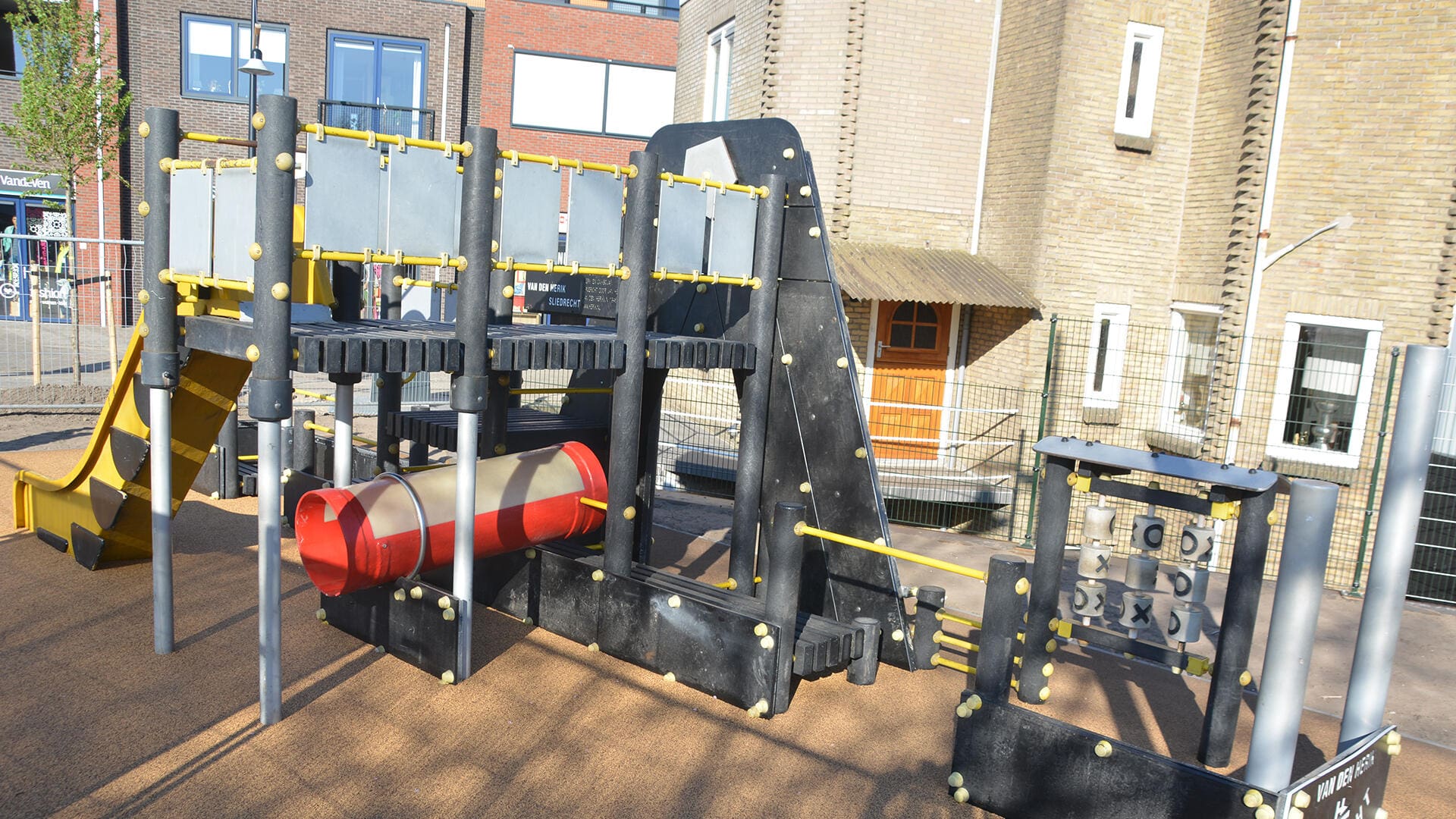 Renovatie speelplek Merwedeplein