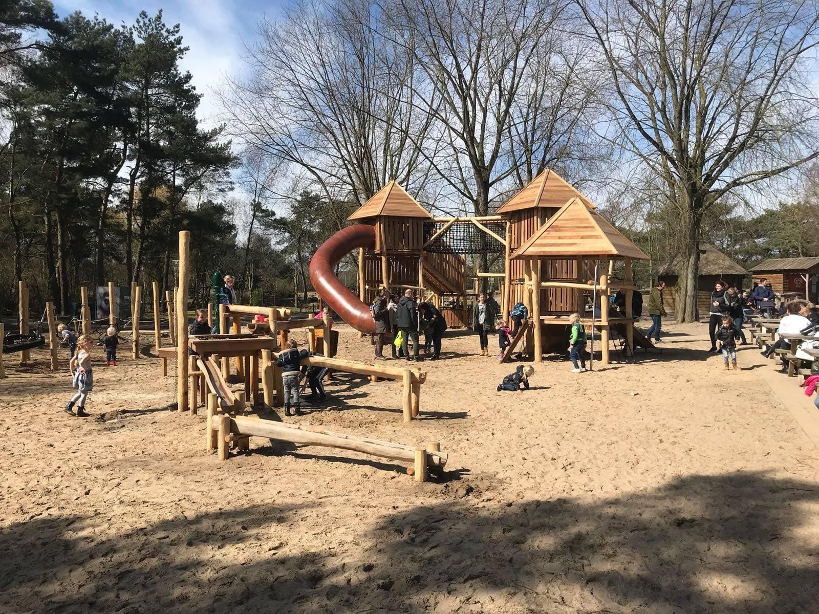 Optimalisatie inrichting centrale speelplekken Safaripark Beekse Bergen Afrikadorp en Kongoplein
