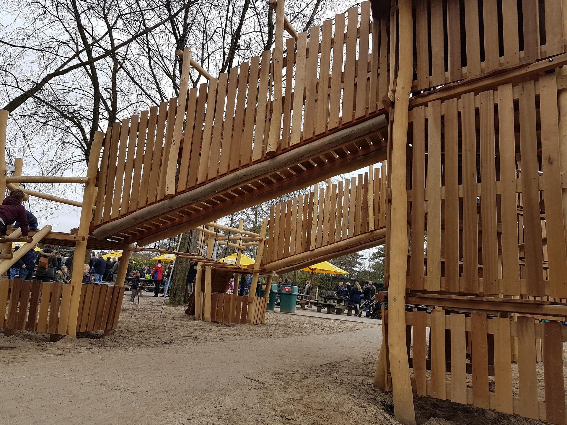 Optimalisatie inrichting centrale speelplekken Safaripark Beekse Bergen Afrikadorp en Kongoplein