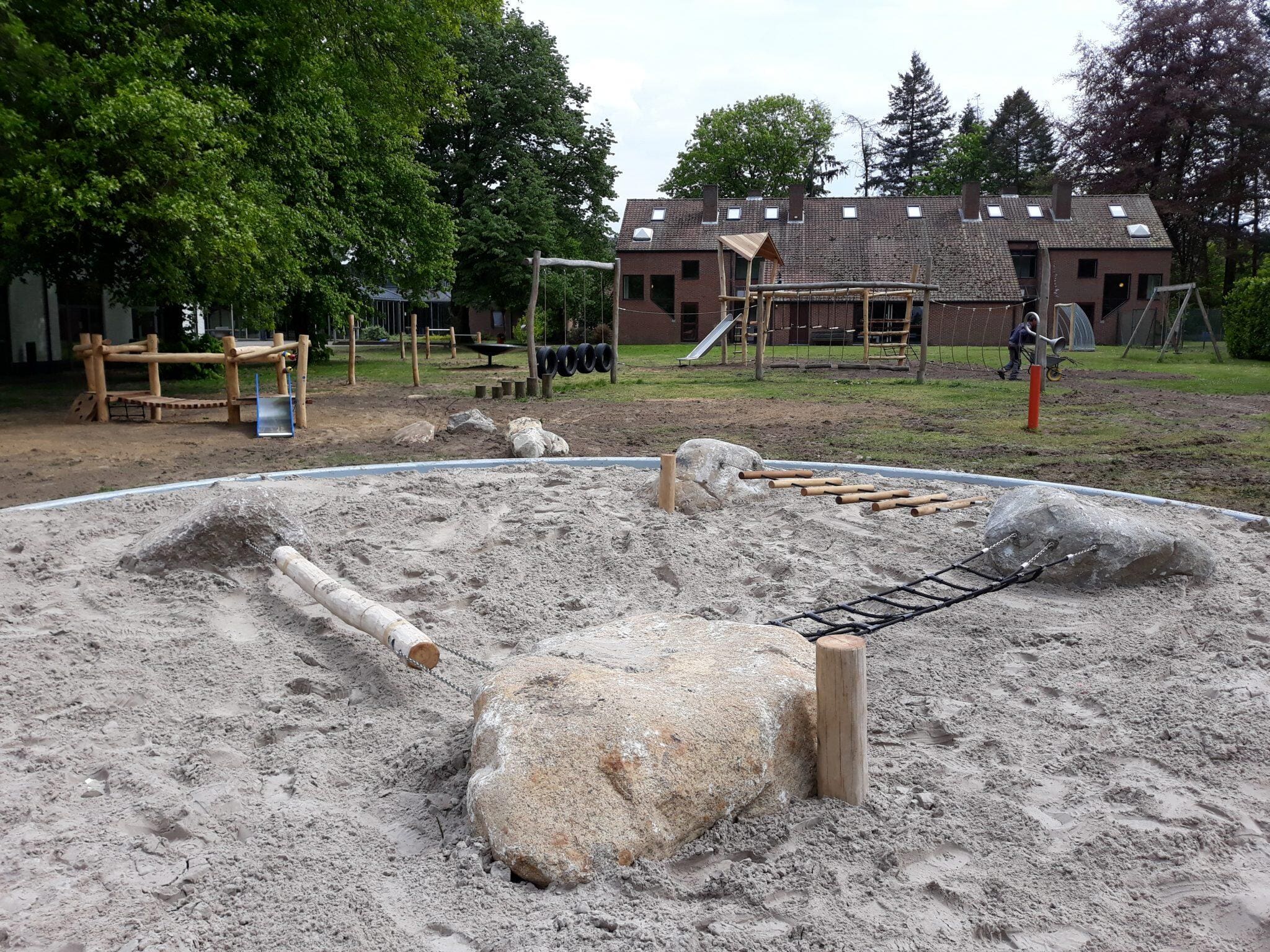 Herinrichting natuurlijke speelplek Hotelresort Corsendonk De Linde