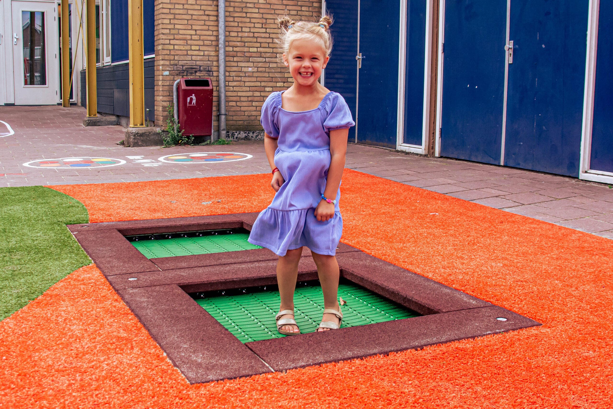 The Ammanschool: a cool and colourful schoolyard!