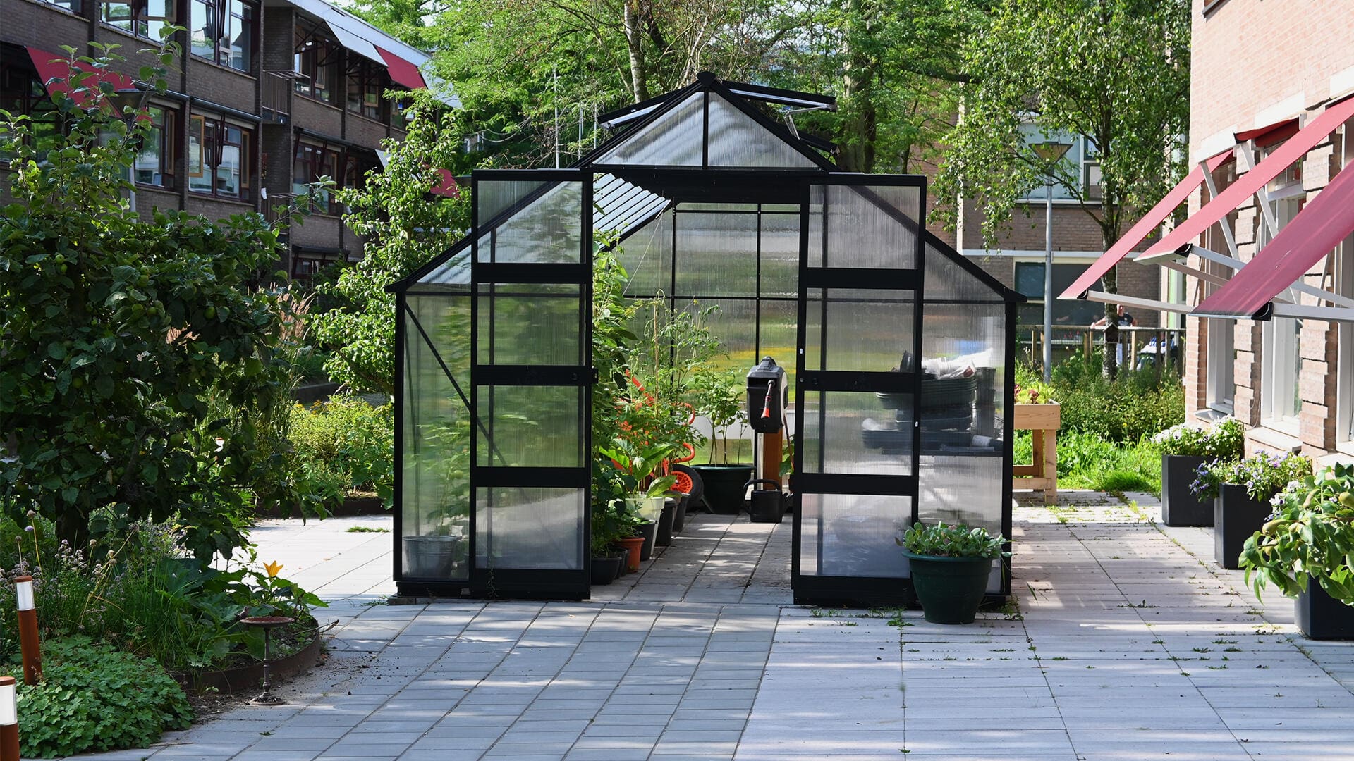 Complete doe-, beweeg- en beleeftuin zorggroep