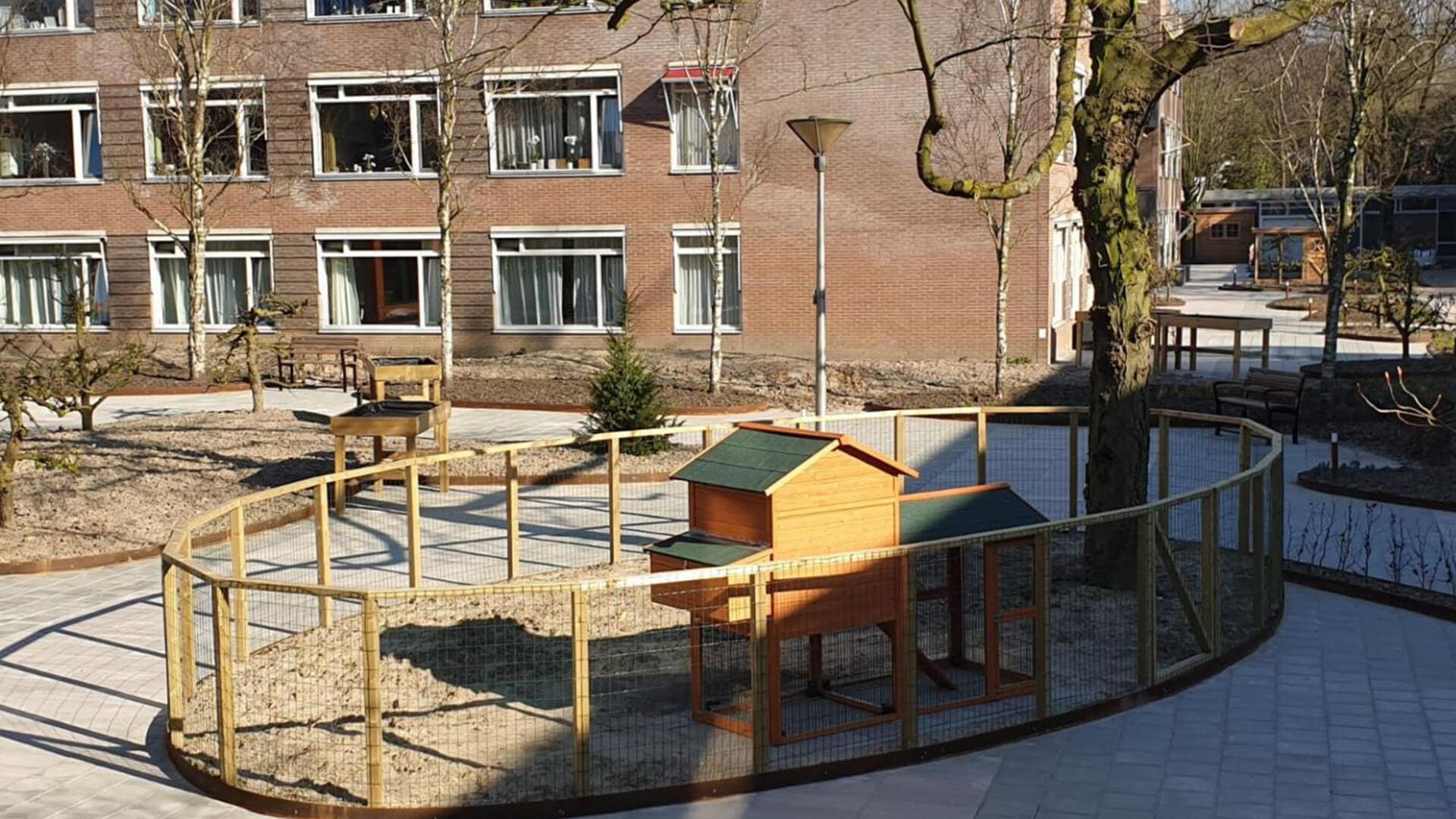 Komplette Aktivität, Bewegung und Erfahrung Gartenpflegegruppe