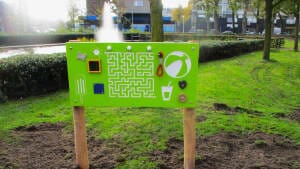 Voelbord Zomer op fsc-gecertificeerde robiniahouten palen