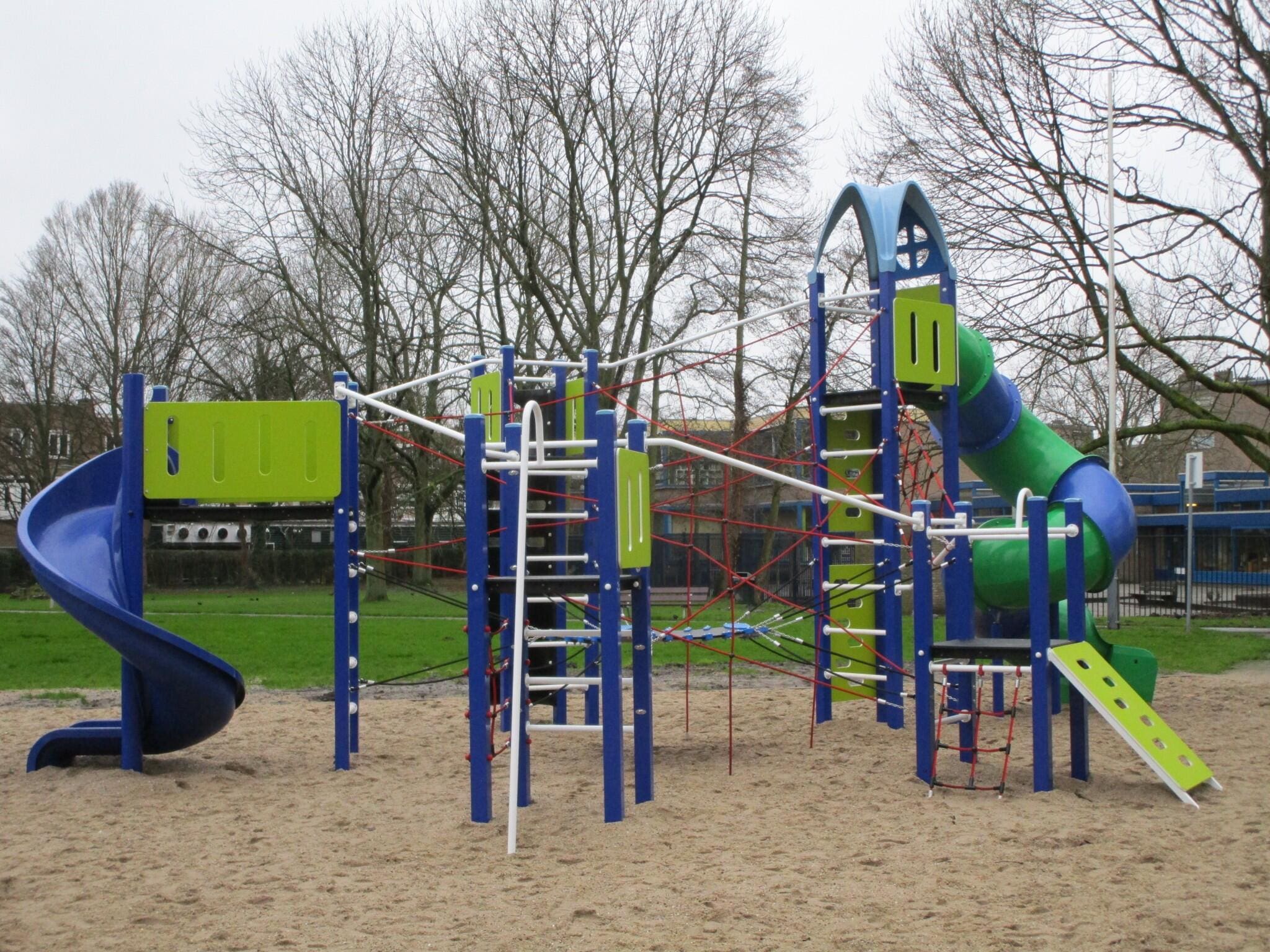 Op maat gemaakt speeltoestel Gradaland