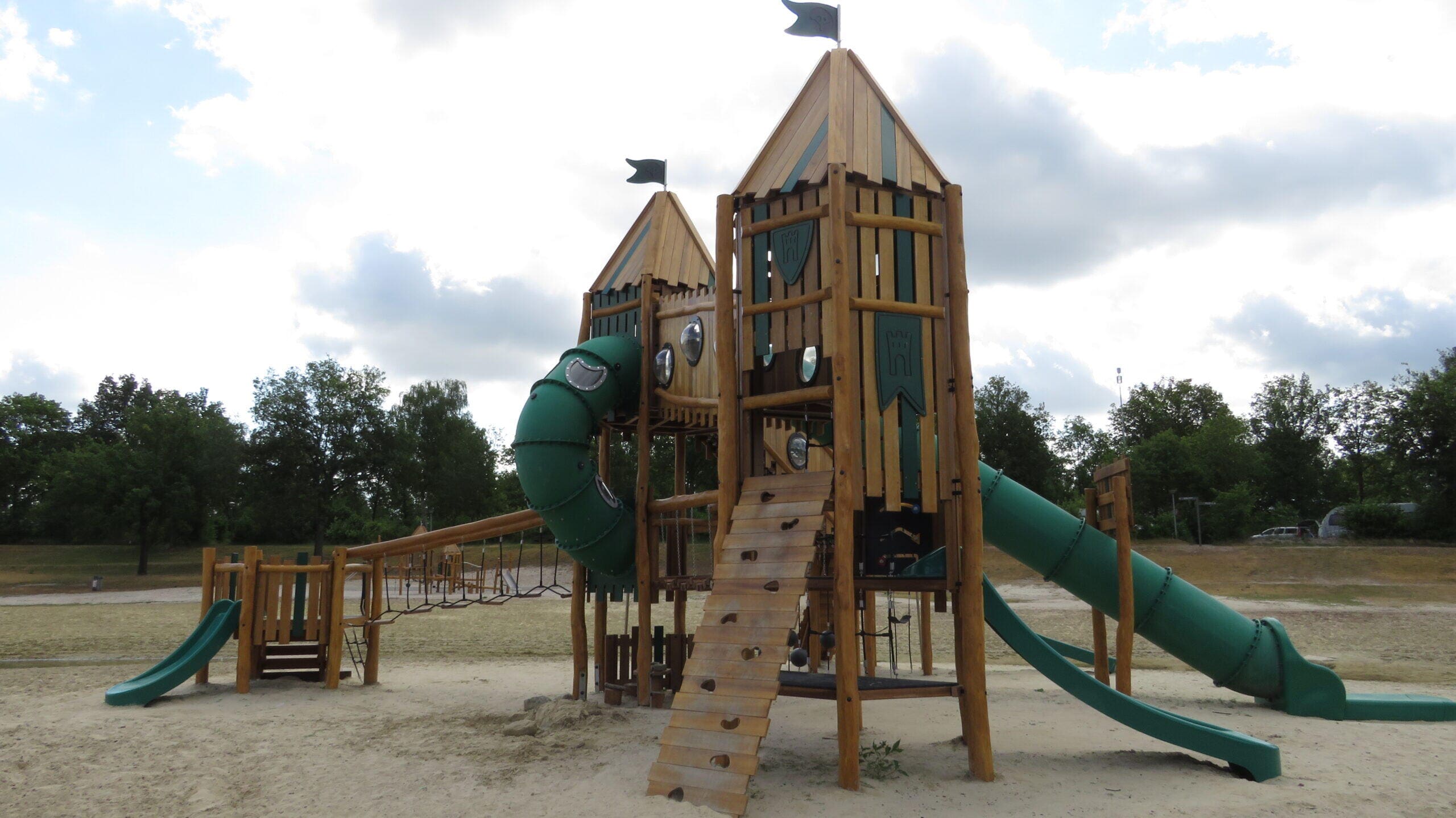 Replacement of the central play area at Roompot Hunzedal