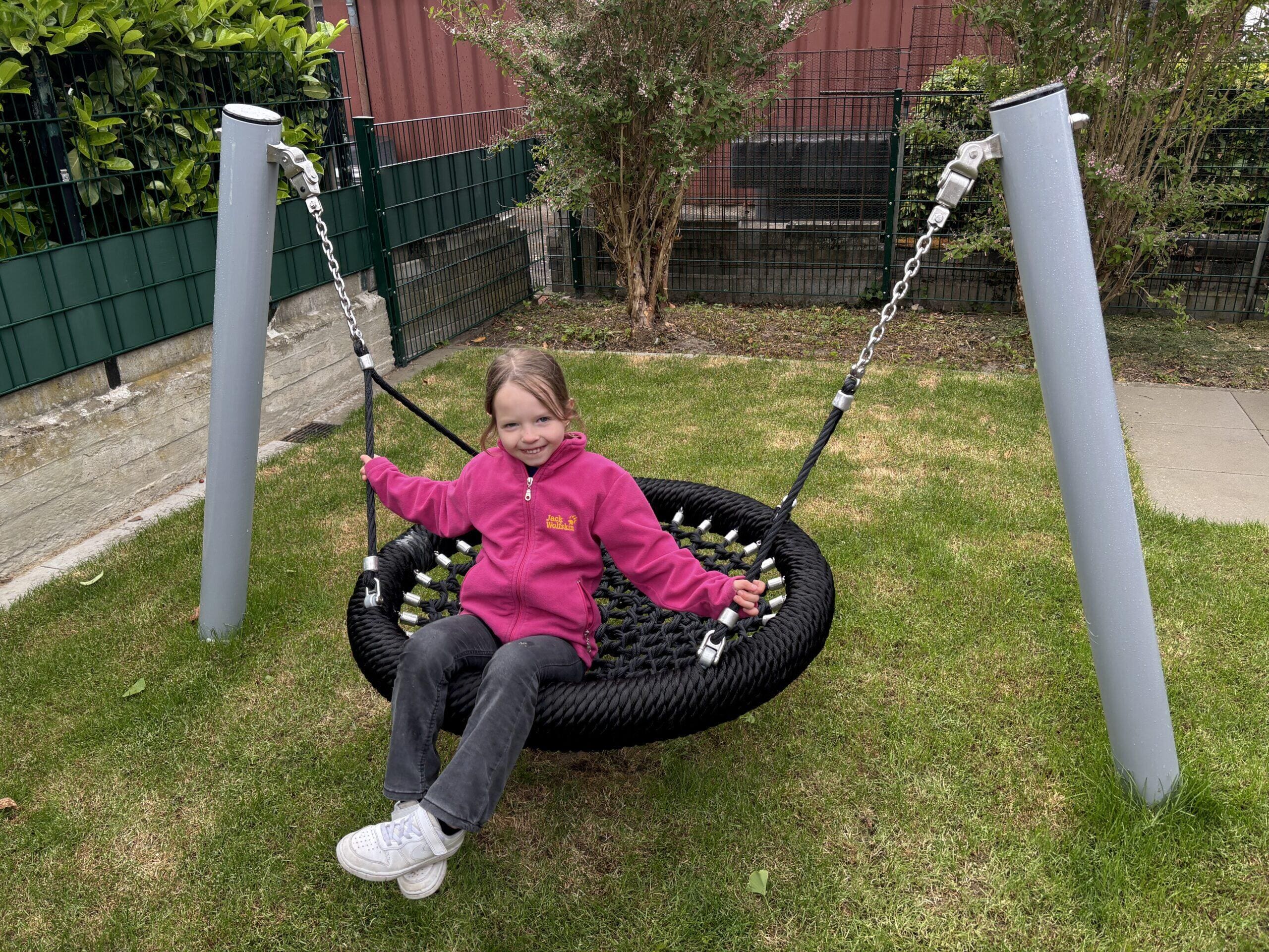 in Duitsland New play area for St. Antonius Benteler daycare centre in Germany