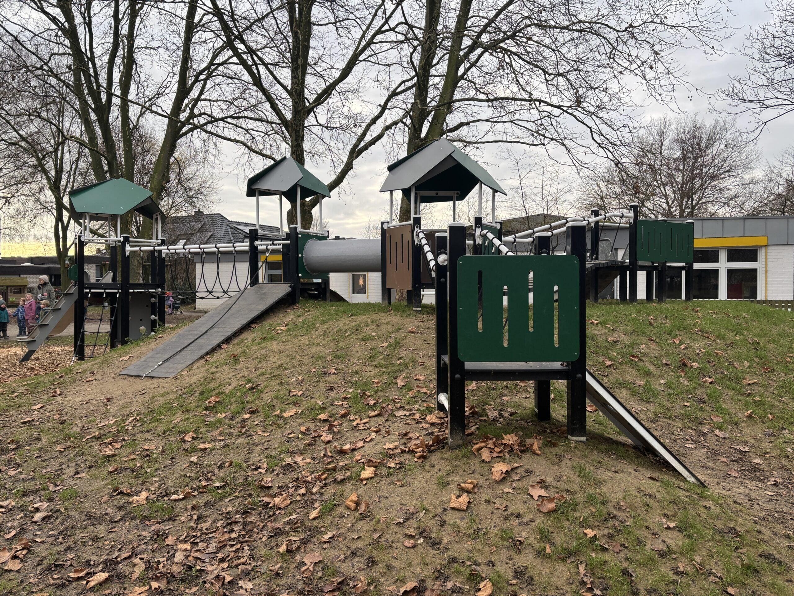 Een klassieke speeltuin met een nieuw ontwerp in het Duitse Salzkotten