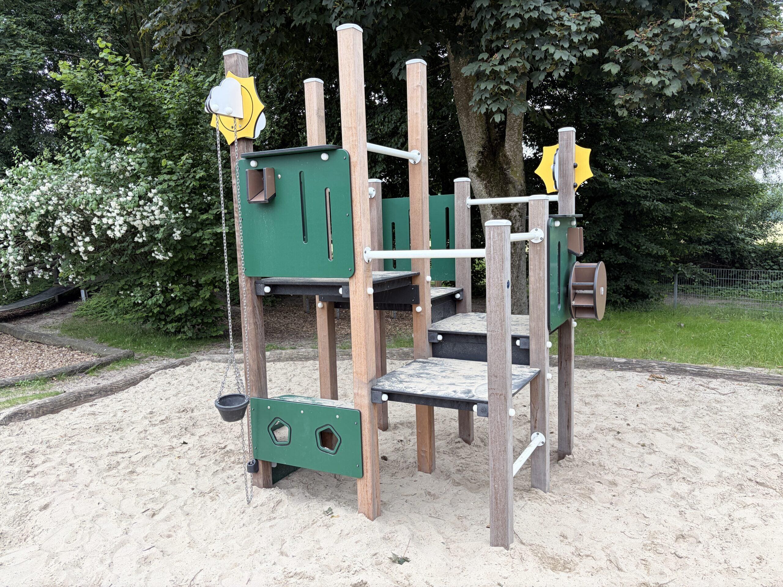 Spielen im Sand in Schöning