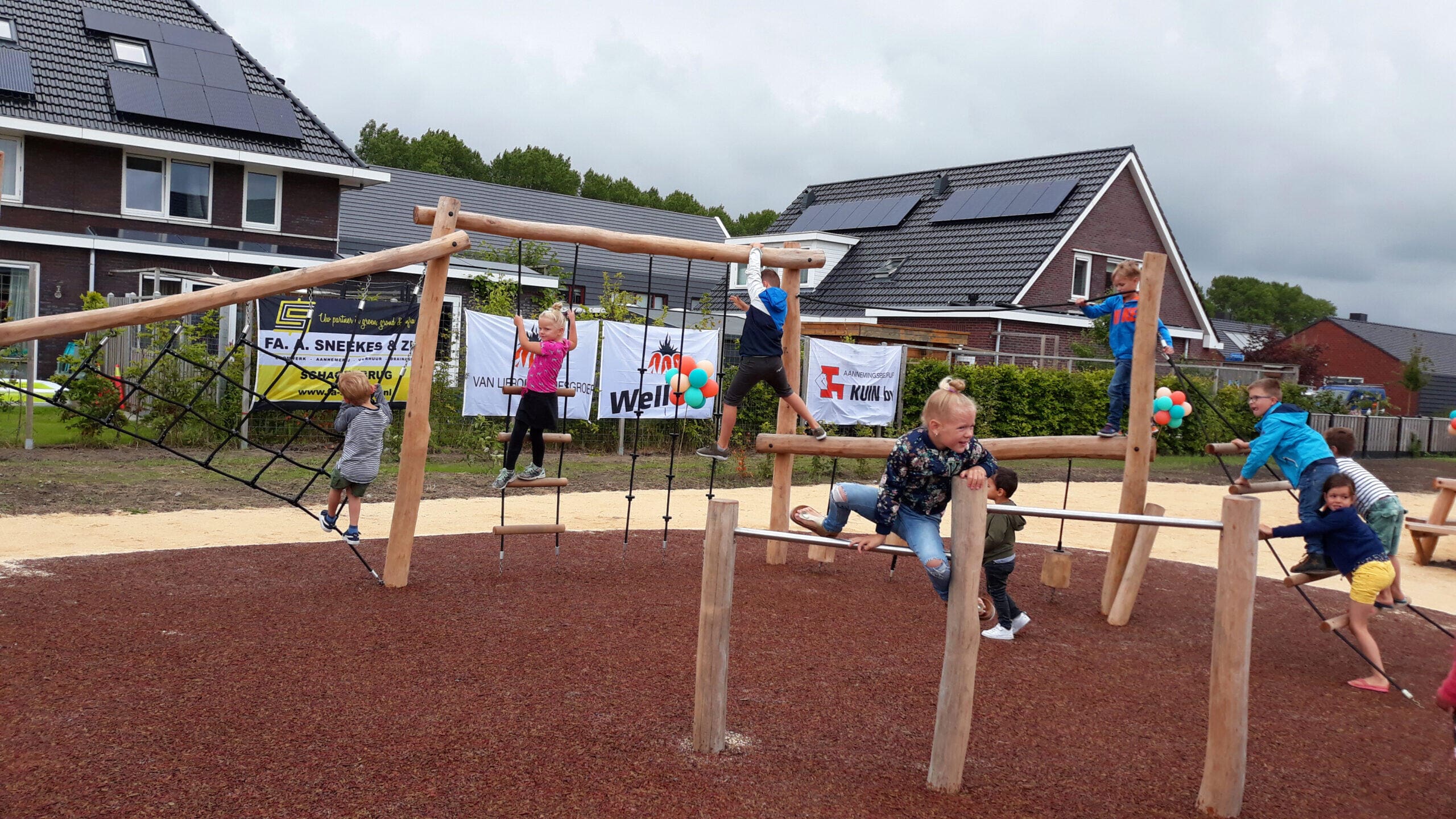 Inrichting speelplaats bij nieuwbouwwijk De Leeuwenkuil Elshof-zuid
