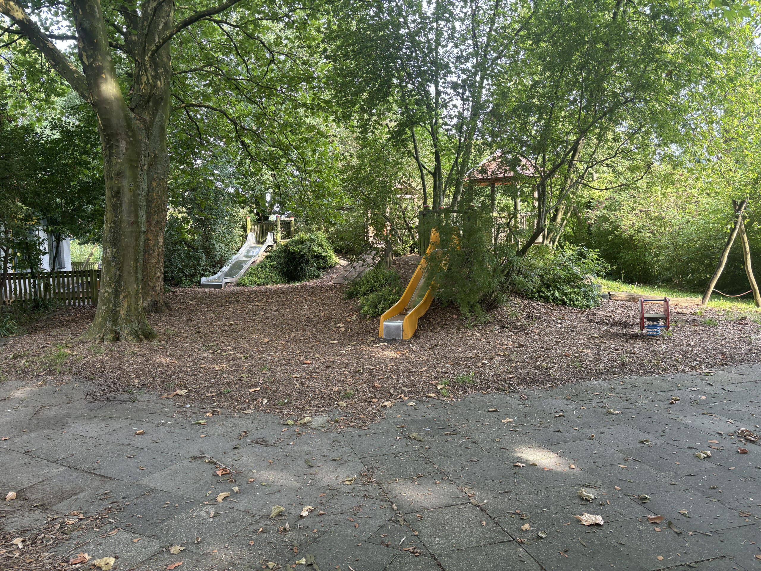 Een klassieke speeltuin met een nieuw ontwerp in het Duitse Salzkotten