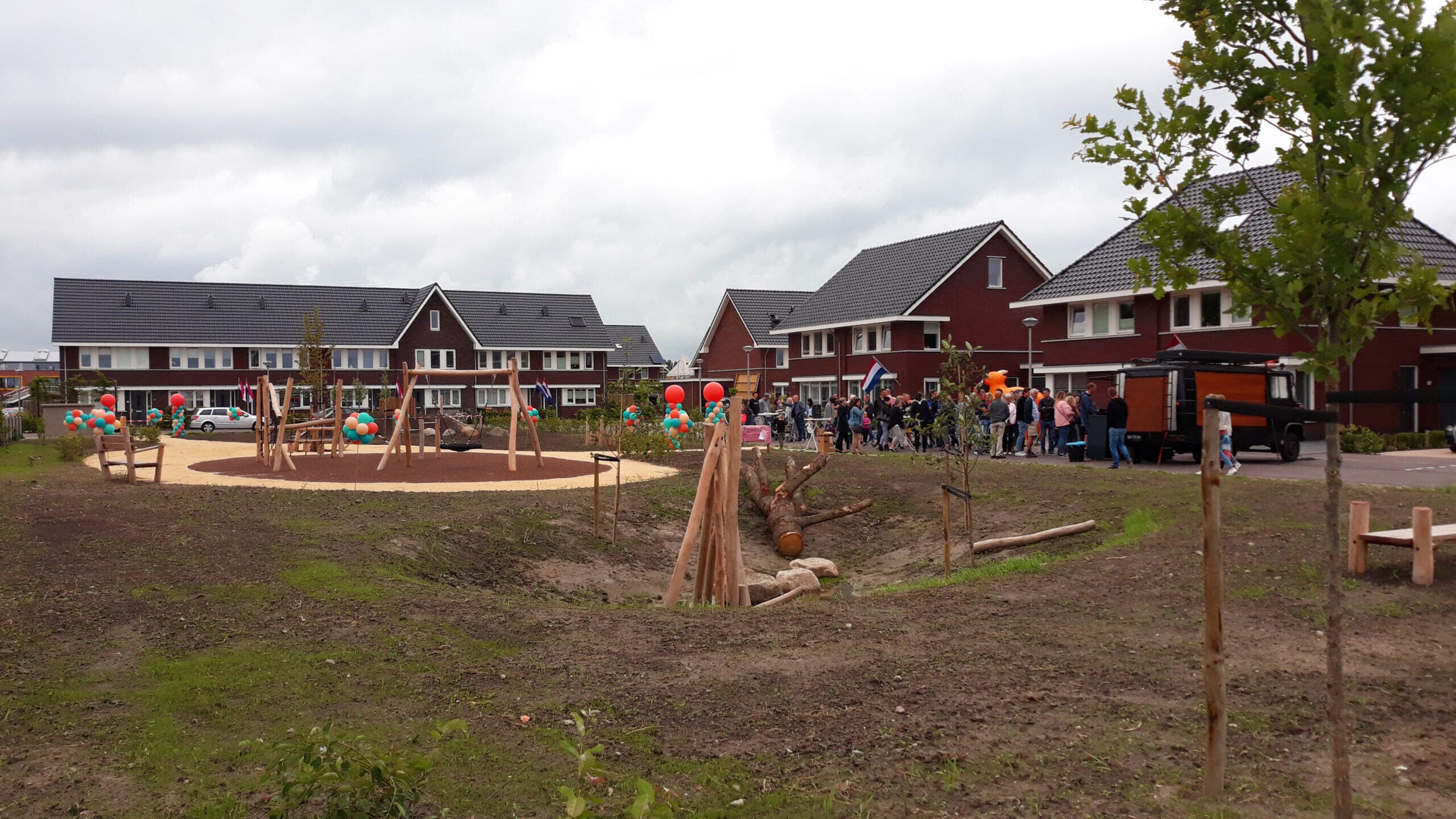 Inrichting speelplaats bij nieuwbouwwijk De Leeuwenkuil Elshof-zuid