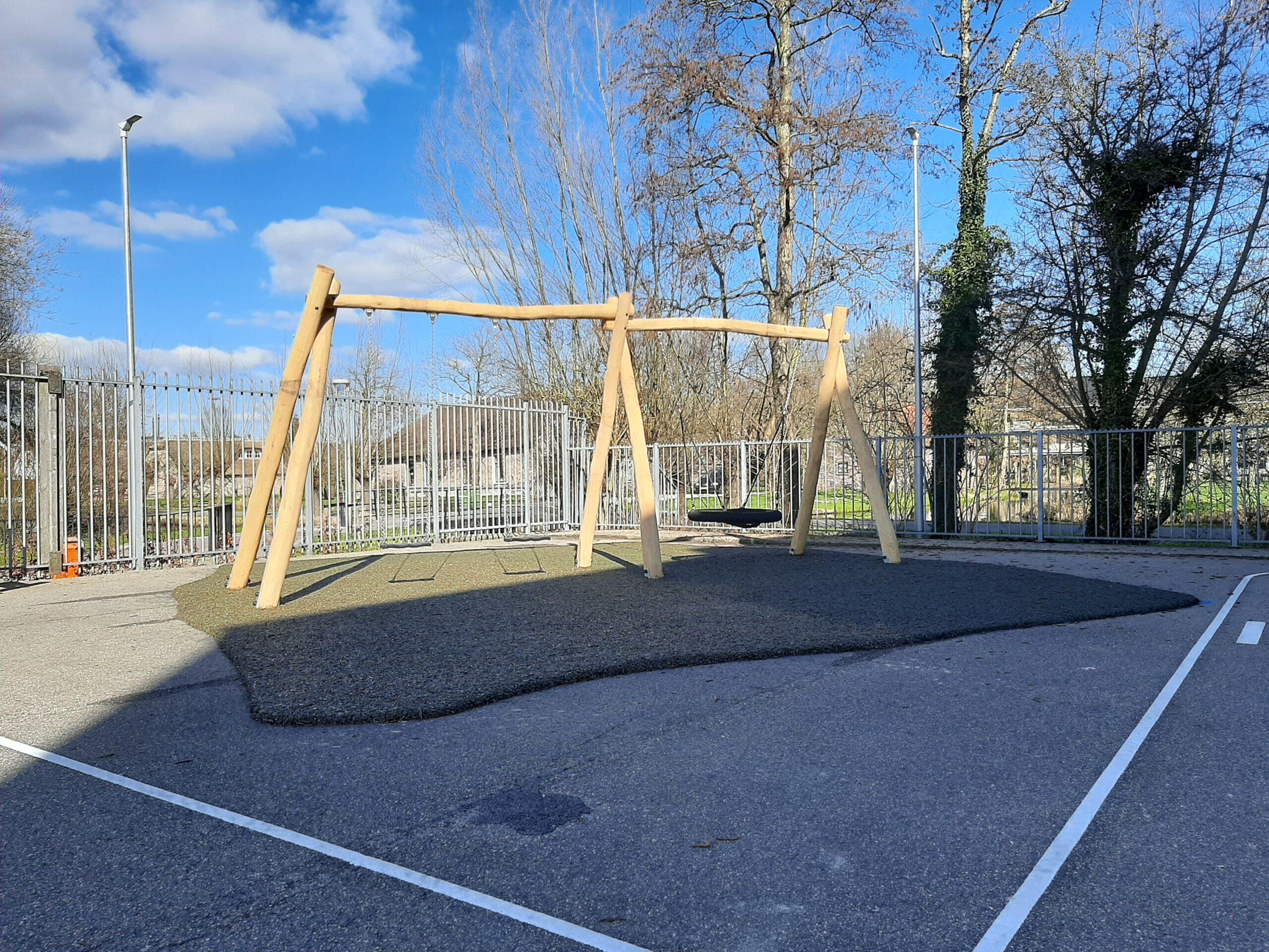 Nieuw schoolplein voor speciaal onderwijs de Startbaan in Gouda