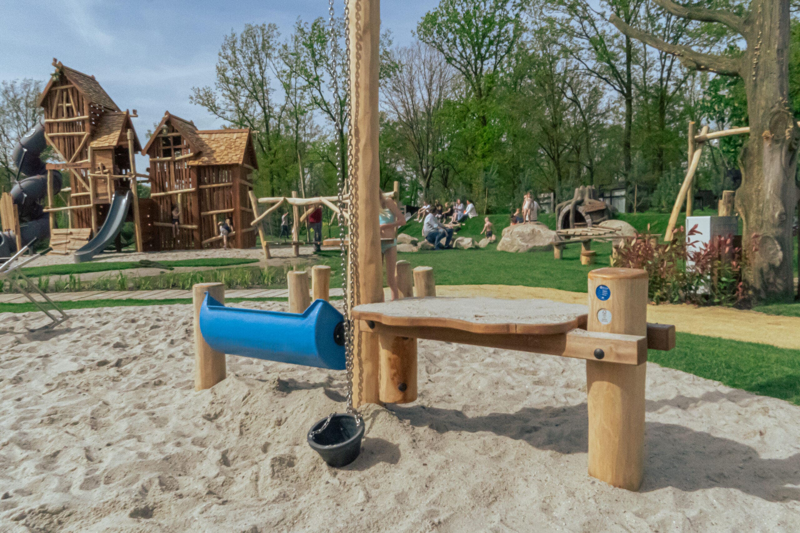 Spielen in märchenhafter Atmosphäre in Charlie´s Abenteuerdorf