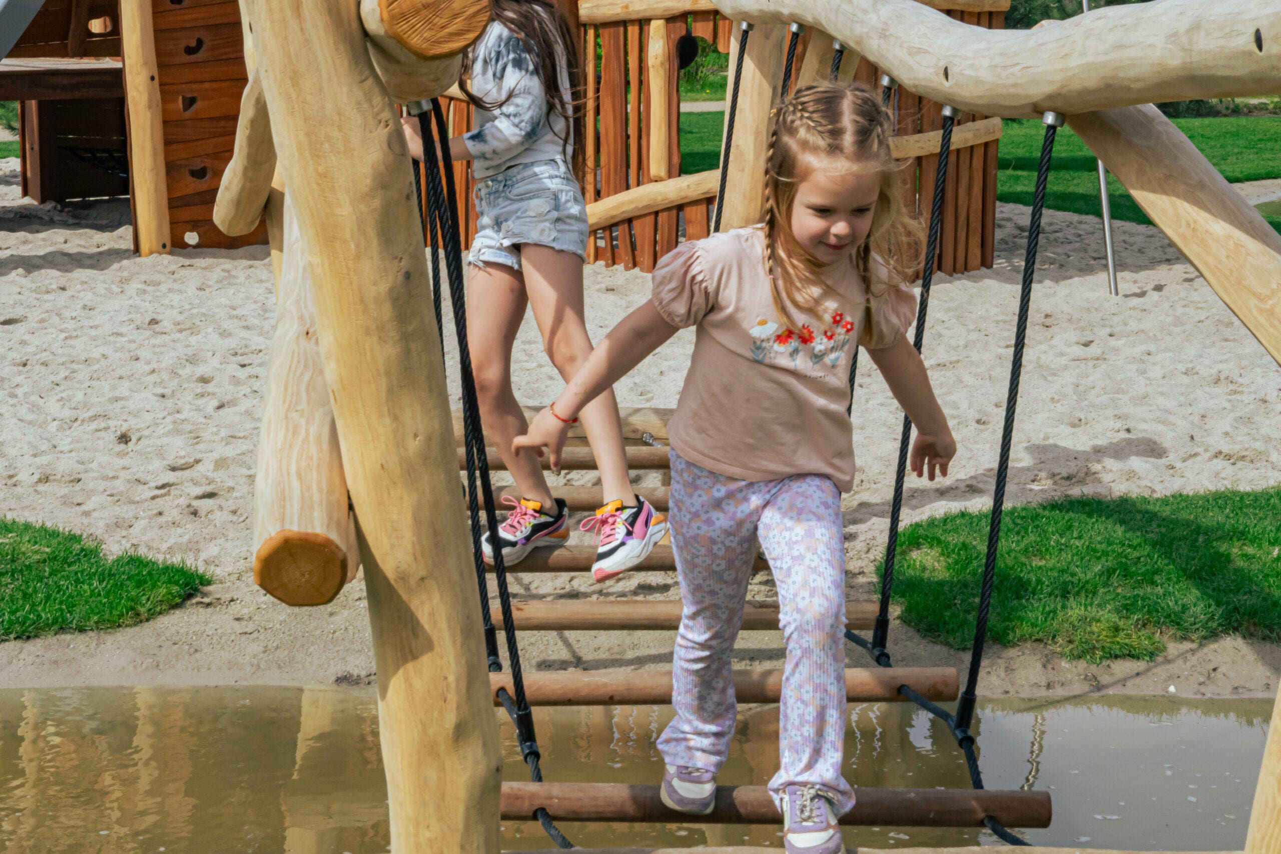 Spielen in märchenhafter Atmosphäre in Charlie´s Abenteuerdorf