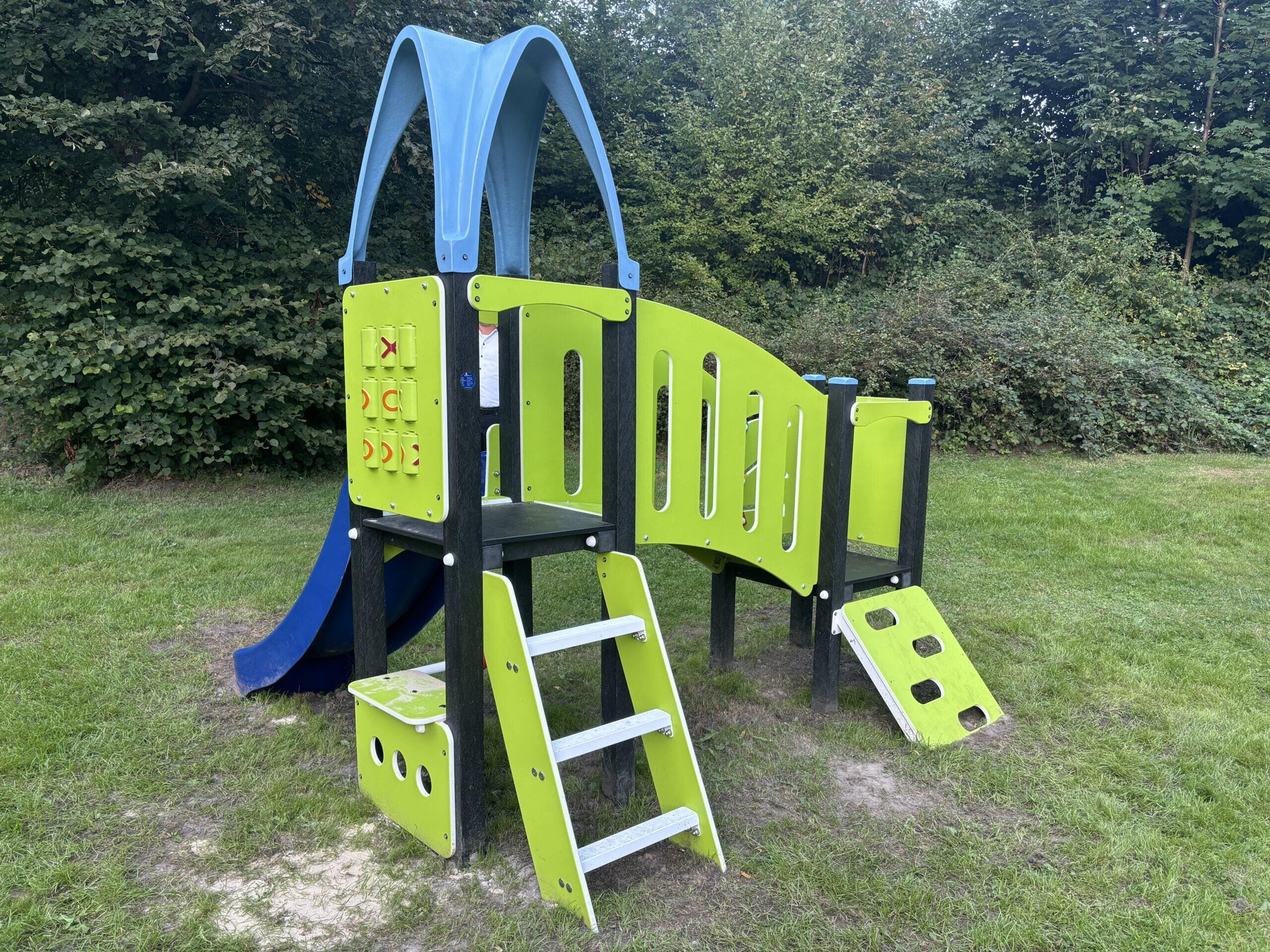 Nieuw leven voor speelplek in Kohlstädt (Schlangen), Duitsland