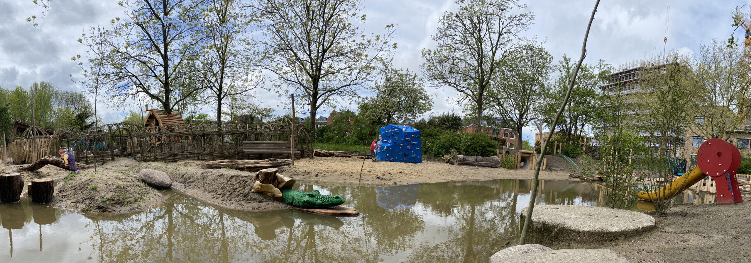 Avontuur voor iedereen in natuurspeeltuin De Doorbraak