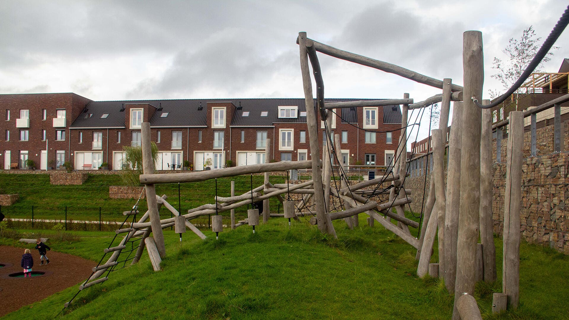 Realisatie Natuurspeeltuin De Hoef