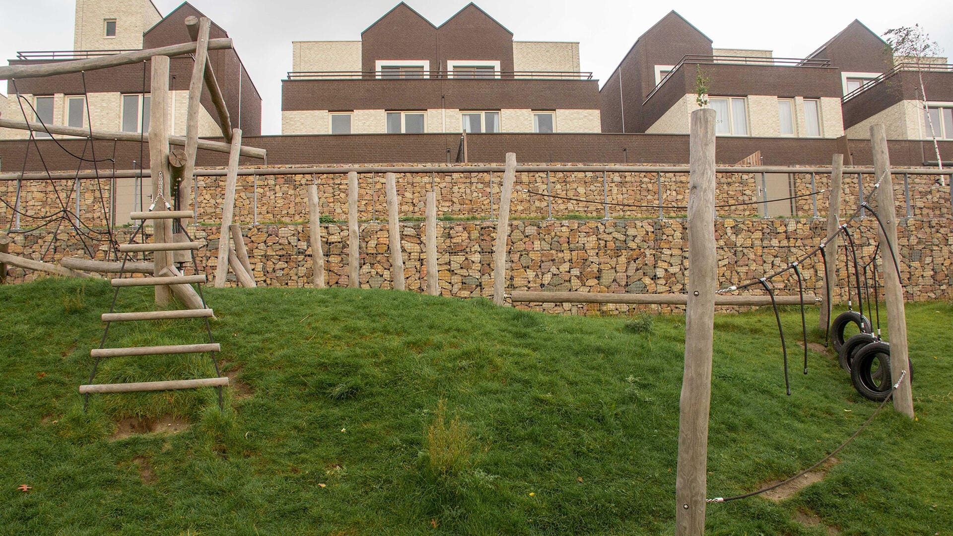 Realisatie Natuurspeeltuin De Hoef