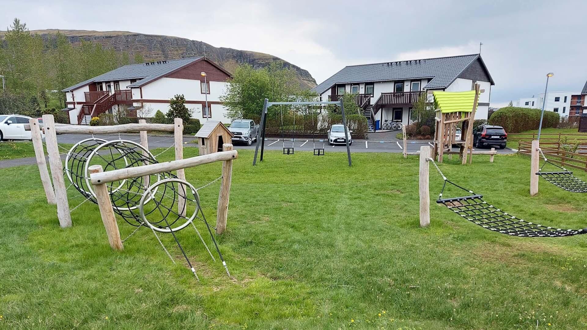 Island – Adventure Play Explore – Robinien